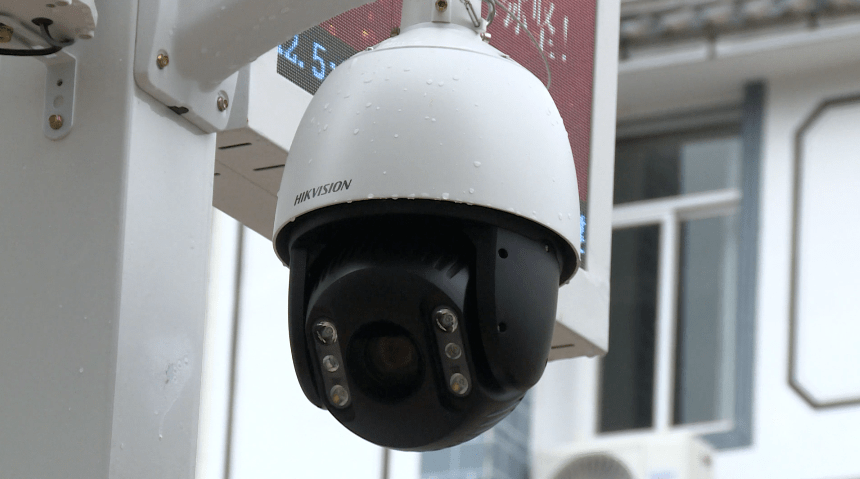 监控摄像头与城市WiFi 鹤庆县这些路灯有点厉害